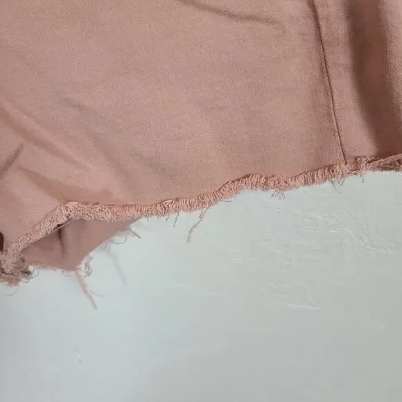 Universal Thread Raw Hem Shorts Womens Pink Causal Summer Denim Festival Boho 8 - Picture 4 of 12